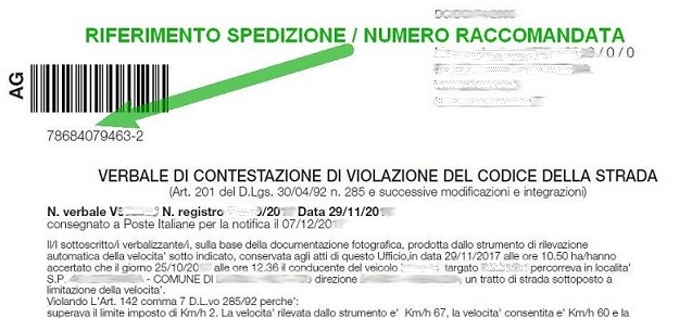 Apri l’Immagine che descrive come recuperare il ’Riferimento Spedizione’ o ’Numero di Raccomandata’